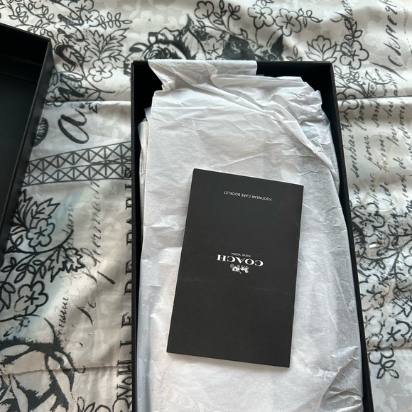 Coach, black and gray slides size 7M - Picture 3 of 5